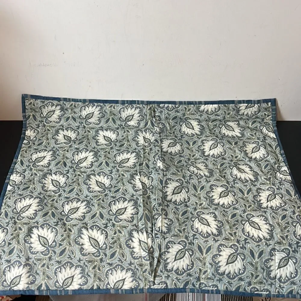 Pottery Barn Florrella Patchwork Quilted sham